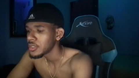 Snapshot of hhotcrazy chatting on 10.22.25 hhotcrazy online show from 10.22.25