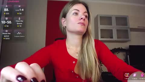 Lina online show from 11.12.25