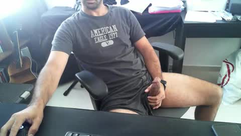 Snapshot of hi_im_chuck chatting on 12.17.25 hi_im_chuck online show from 12.17.25