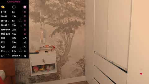 Hiaru online show from 11.10.25