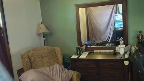 hidden_gold_milf online show from 10.28.25