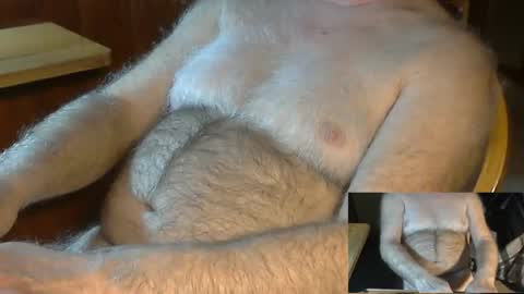 Snapshot of higgins11 chatting on 12.18.24 higgins11 online show from 12.18.24