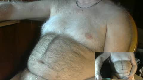 Snapshot of higgins11 chatting on 01.01.25 higgins11 online show from 01.01.25