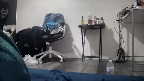 hihello400 online show from 10.31.25