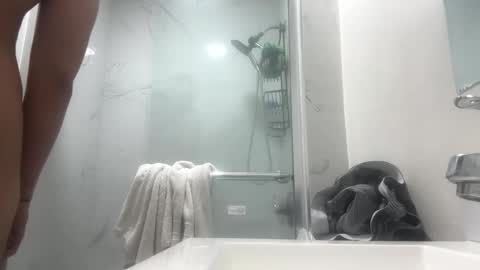 Snapshot of hihello7777 chatting on 09.17.25 hihello7777 online show from 09.17.25