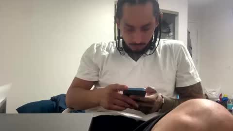 Snapshot of hihello7777 chatting on 10.20.25 hihello7777 online show from 10.20.25