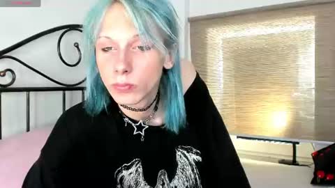 hi im Hika online show from 06.14.26