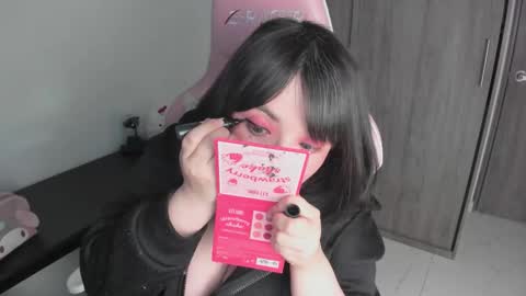 Snapshot of hikaru_arimura chatting on 10.17.25 hikaru_arimura online show from 10.17.25