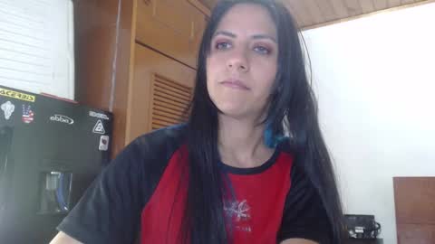 hilaril18 online show from 01.26.25