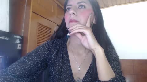 hilaril18 online show from 02.10.25