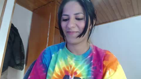 hilaril18 online show from 09.10.25