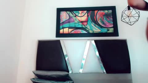 Hilary Avilan online show from 02.25.26