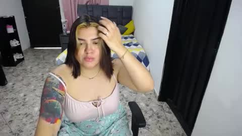 lia online show from 02.13.25