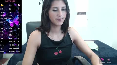 H I L A R Y online show from 12.05.24