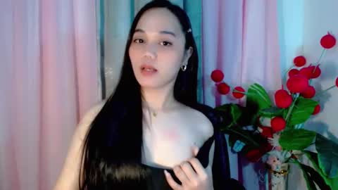 hilarymolly online show from 12.19.25