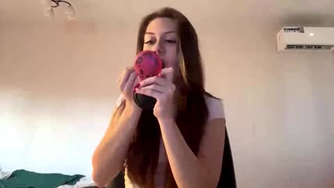 Snapshot of hildredmabray chatting on 10.20.25 Hi Im Elizabeth online show from 10.20.25