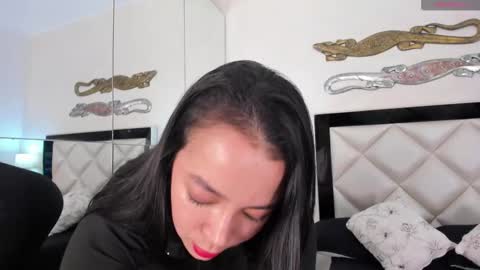 Hillary online show from 09.09.25