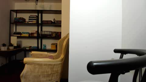 Hillary online show from 09.12.25