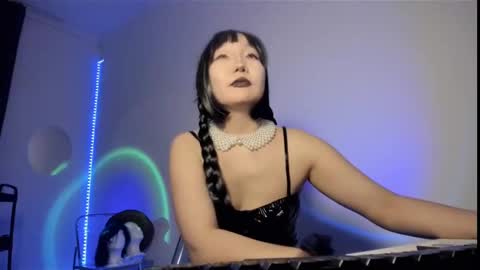 Call me Jenny online show from 01.17.25