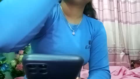 Snapshot of himuhimu22 chatting on 01.09.25 himuhimu22 online show from 01.09.25