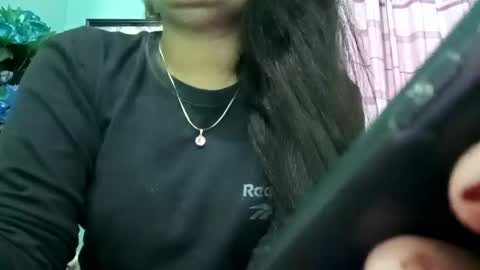 Snapshot of himuhimu22 chatting on 01.11.25 himuhimu22 online show from 01.11.25