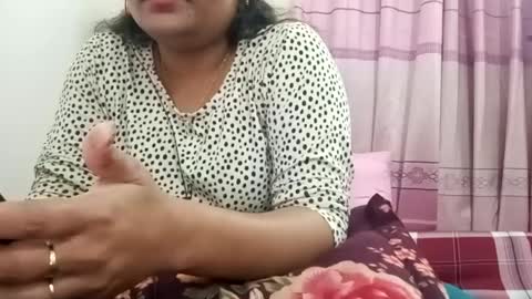 Snapshot of himuhimu22 chatting on 02.05.25 himuhimu22 online show from 02.05.25