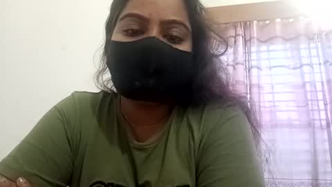 Snapshot of himuhimu22 chatting on 10.16.25 himuhimu22 online show from 10.16.25