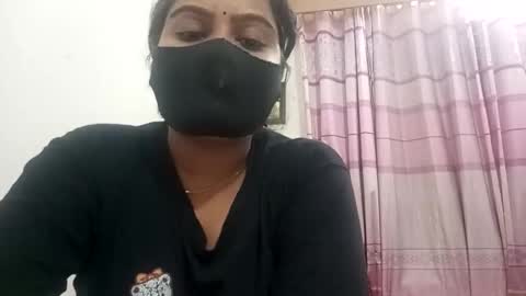 Snapshot of himuhimu22 chatting on 10.19.25 himuhimu22 online show from 10.19.25