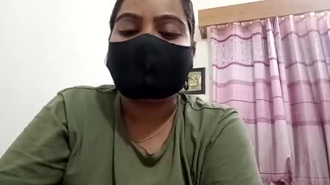 Snapshot of himuhimu22 chatting on 10.24.25 himuhimu22 online show from 10.24.25