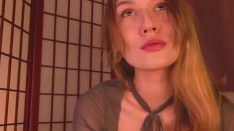 Snapshot of hina_derry_ chatting on 12.22.24 Hina online show from 12.22.24