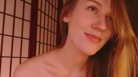 Snapshot of hina_derry_ chatting on 12.24.24 Hina online show from 12.24.24