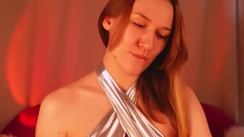 Snapshot of hina_derry_ chatting on 01.17.25 Hina online show from 01.17.25