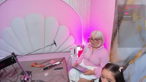 hinata_dolly online show from 10.25.25