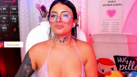  Karol  Independent Model online show from 02.04.25