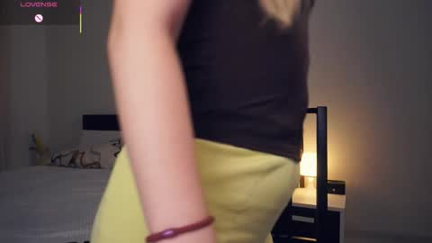 Leya Day Mary Night   PvT Open online show from 10.08.25