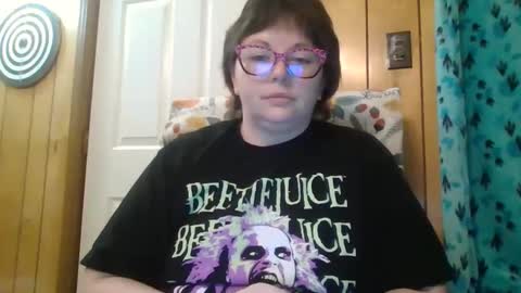 Snapshot of hippihope420 chatting on 02.17.25 Bella online show from 02.17.25