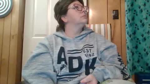 Snapshot of hippihope420 chatting on 02.18.25 Bella online show from 02.18.25