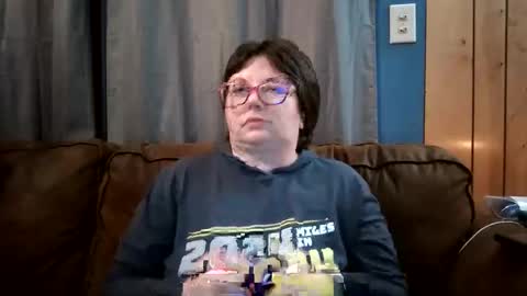 Snapshot of hippihope420 chatting on 02.21.25 Bella online show from 02.21.25