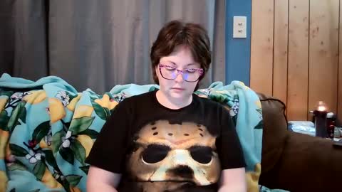 Snapshot of hippihope420 chatting on 02.22.25 Bella online show from 02.22.25