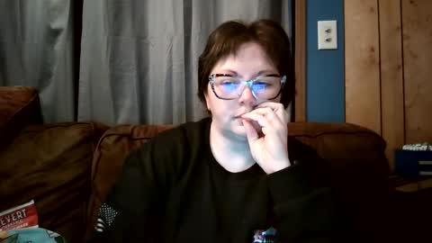 Snapshot of hippihope420 chatting on 02.26.25 Bella online show from 02.26.25