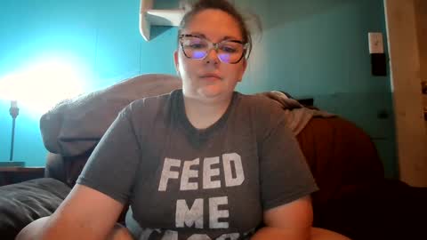 Snapshot of hippihope420 chatting on 09.11.25 Bella online show from 09.11.25