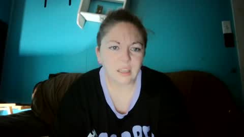 Snapshot of hippihope420 chatting on 09.23.25 Bella online show from 09.23.25