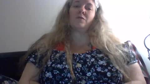 hippysnewhere online show from 07.23.26