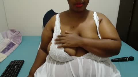 hips2sexy online show from 12.27.24