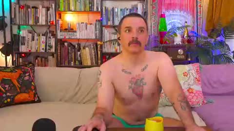 HipsterTrash Clark one half of Task Manager online show from 07.02.26