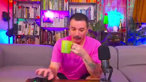 HipsterTrash Clark one half of Task Manager online show from 07.19.26