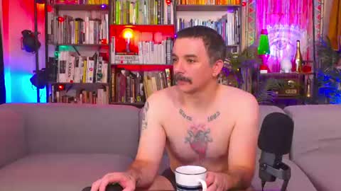 HipsterTrash Clark one half of Task Manager online show from 07.21.26