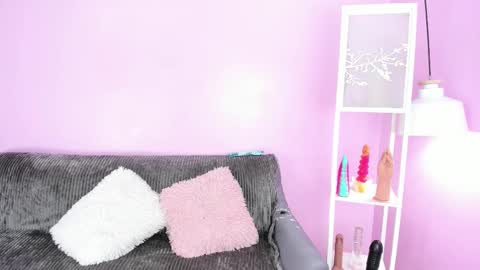 hiyakasudere_ online show from 10.06.25