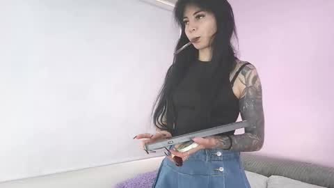 hiyakasudere_ online show from 10.30.25