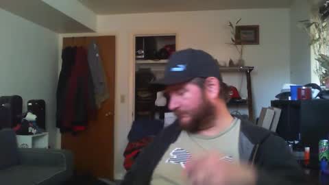 Snapshot of hobbes80 chatting on 12.01.24 hobbes80 online show from 12.01.24